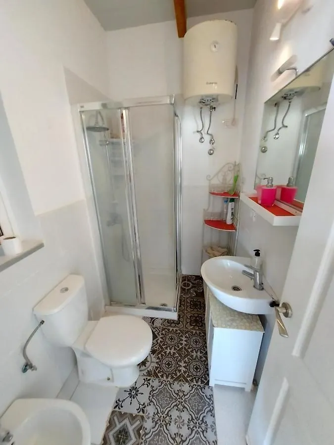 Charlotte Apartment Up Arona